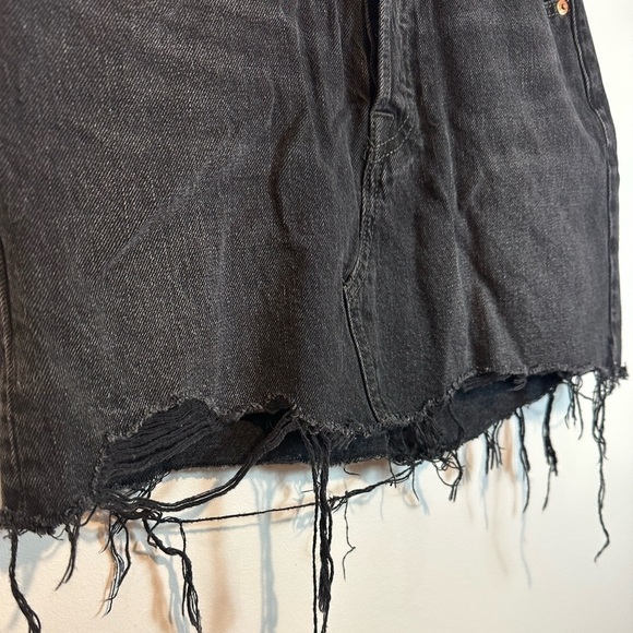 Levi’s High Rise Distressed  Black Denim Skirt - Picture 3 of 8